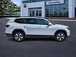 New 2026 Volkswagen Atlas 2.0T SE W/TECHNOLOGY FWD in PALM BEACH GARDENS, FLORIDA (Photo 8)