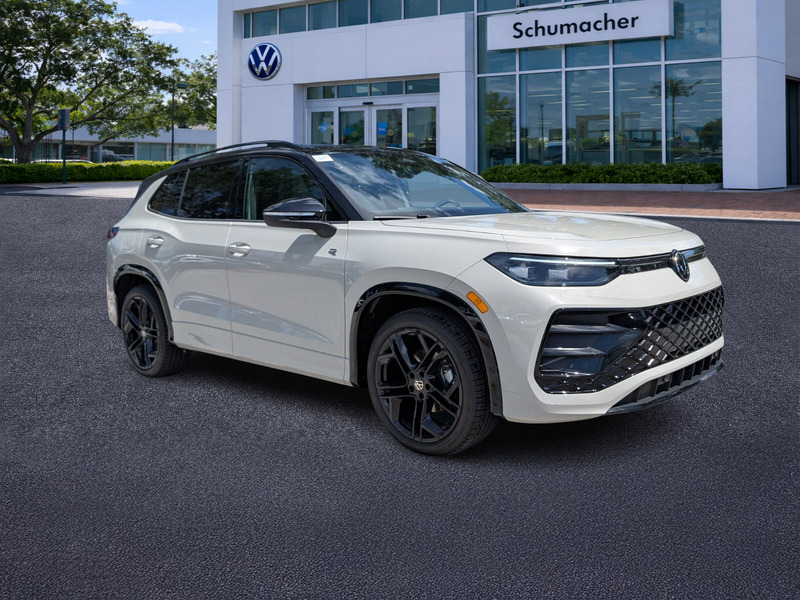 New 2026 Volkswagen Tiguan SE R-LINE BLACK FWD in PALM BEACH GARDENS, FLORIDA