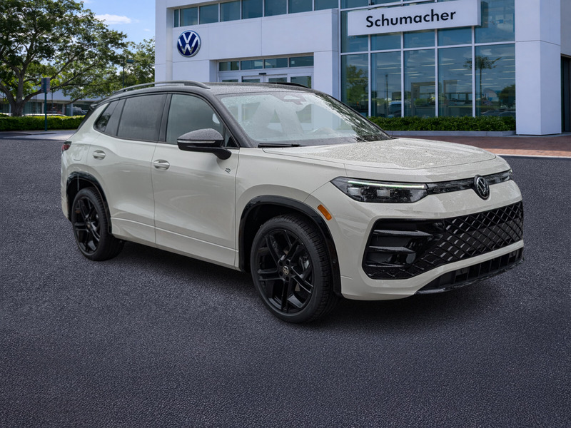 New 2026 Volkswagen Tiguan SE R-LINE BLACK FWD in PALM BEACH GARDENS, FLORIDA