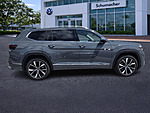 New 2026 Volkswagen Atlas 2.0T SEL PREMIUM R-LINE 4MOTION in PALM BEACH GARDENS, FLORIDA (Photo 8)