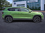 New 2026 Volkswagen Taos SE FWD in PALM BEACH GARDENS, FLORIDA (Photo 8)