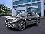 New 2026 Volkswagen Atlas Cross Sport 2.0T SE W/TECHNOLOGY FWD in PALM BEACH GARDENS, FLORIDA (Photo 3)