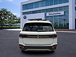 New 2026 Volkswagen Taos SE FWD in PALM BEACH GARDENS, FLORIDA (Photo 6)