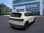 New 2026 Volkswagen Taos SE FWD in PALM BEACH GARDENS, FLORIDA (Photo 7)