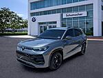 New 2026 Volkswagen Tiguan SE R-LINE BLACK FWD in PALM BEACH GARDENS, FLORIDA (Photo 3)