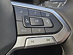 New 2026 Volkswagen Atlas Cross Sport 2.0T SE W/TECHNOLOGY FWD in PALM BEACH GARDENS, FLORIDA (Photo 25)