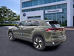 New 2026 Volkswagen Atlas Cross Sport 2.0T SE W/TECHNOLOGY FWD in PALM BEACH GARDENS, FLORIDA (Photo 5)