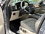 New 2026 Volkswagen Atlas 2.0T SE W/TECHNOLOGY FWD in PALM BEACH GARDENS, FLORIDA (Photo 13)