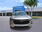 New 2026 CHEVROLET TRAX FWD 4DR LT in PALM BEACH GARDENS, FLORIDA (Photo 2)