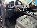 New 2026 Volkswagen Atlas 2.0T SE W/TECHNOLOGY 4MOTION in PALM BEACH GARDENS, FLORIDA (Photo 12)