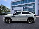 New 2026 Volkswagen Atlas Cross Sport 2.0T SEL PREMIUM R-LINE 4MOTION in PALM BEACH GARDENS, FLORIDA (Photo 4)