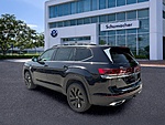 New 2026 Volkswagen Atlas 2.0T SE W/TECHNOLOGY FWD in PALM BEACH GARDENS, FLORIDA (Photo 5)