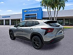 New 2026 CHEVROLET TRAX FWD 4DR LT in PALM BEACH GARDENS, FLORIDA (Photo 5)