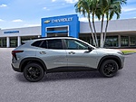New 2026 CHEVROLET TRAX FWD 4DR LT in PALM BEACH GARDENS, FLORIDA (Photo 8)
