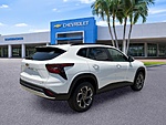 New 2026 CHEVROLET TRAX FWD 4DR LT in PALM BEACH GARDENS, FLORIDA (Photo 7)