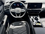 New 2026 Volkswagen Atlas Cross Sport 2.0T SE W/TECHNOLOGY FWD in PALM BEACH GARDENS, FLORIDA (Photo 16)