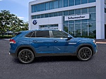 New 2026 Volkswagen Atlas Cross Sport 2.0T SE W/TECHNOLOGY FWD in PALM BEACH GARDENS, FLORIDA (Photo 8)