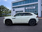 New 2026 Volkswagen Atlas Cross Sport 2.0T SEL R-LINE BLACK 4MOTION in PALM BEACH GARDENS, FLORIDA (Photo 4)
