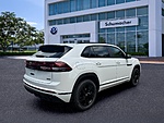 New 2026 Volkswagen Atlas Cross Sport 2.0T SEL R-LINE BLACK 4MOTION in PALM BEACH GARDENS, FLORIDA (Photo 7)