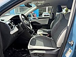 New 2026 Volkswagen Taos SE FWD in PALM BEACH GARDENS, FLORIDA (Photo 12)