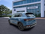 New 2026 Volkswagen Taos SE FWD in PALM BEACH GARDENS, FLORIDA (Photo 5)