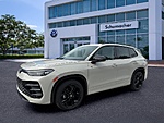 New 2026 Volkswagen Tiguan SE R-LINE BLACK FWD in PALM BEACH GARDENS, FLORIDA (Photo 3)