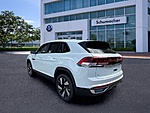 New 2026 Volkswagen Atlas Cross Sport 2.0T SE W/TECHNOLOGY FWD in PALM BEACH GARDENS, FLORIDA (Photo 5)