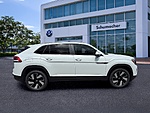 New 2026 Volkswagen Atlas Cross Sport 2.0T SE W/TECHNOLOGY FWD in PALM BEACH GARDENS, FLORIDA (Photo 8)