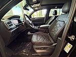 New 2026 Volkswagen Atlas Cross Sport 2.0T SE W/TECHNOLOGY 4MOTION in PALM BEACH GARDENS, FLORIDA (Photo 8)