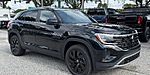 New 2026 Volkswagen Atlas Cross Sport 2.0T SE W/TECHNOLOGY FWD in PALM BEACH GARDENS, FLORIDA