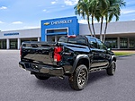 New 2026 CHEVROLET COLORADO 4WD CREW CAB ZR2 in PALM BEACH GARDENS, FLORIDA (Photo 7)