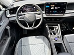 New 2026 Volkswagen Tiguan SE FWD in PALM BEACH GARDENS, FLORIDA (Photo 15)