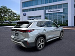 New 2026 Volkswagen Tiguan SE FWD in PALM BEACH GARDENS, FLORIDA (Photo 7)