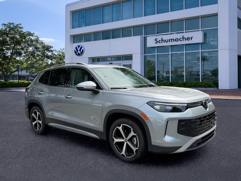 New 2026 Volkswagen Tiguan SE FWD in PALM BEACH GARDENS, FLORIDA