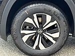 New 2026 Volkswagen Atlas Cross Sport 2.0T SE FWD in PALM BEACH GARDENS, FLORIDA (Photo 11)