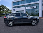 New 2026 Volkswagen Atlas Cross Sport 2.0T SE FWD in PALM BEACH GARDENS, FLORIDA (Photo 8)