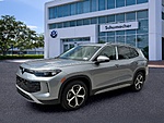 New 2026 Volkswagen Tiguan SE FWD in PALM BEACH GARDENS, FLORIDA (Photo 3)