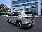 New 2026 Volkswagen Tiguan SE FWD in PALM BEACH GARDENS, FLORIDA (Photo 5)