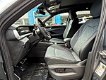New 2026 Volkswagen Tiguan SE R-LINE BLACK FWD in PALM BEACH GARDENS, FLORIDA (Photo 11)