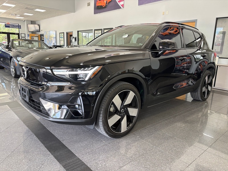 Used 2023 VOLVO XC40 ULTIMATE - NEW $61,640.00 in JACKSONVILLE, FLORIDA