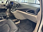 Used 2018 CHRYSLER PACIFICA TOURING L - (VALUE TRADE) in JACKSONVILLE, FLORIDA (Photo 21)
