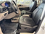 Used 2018 CHRYSLER PACIFICA TOURING L - (VALUE TRADE) in JACKSONVILLE, FLORIDA (Photo 4)