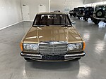 Used 1983 MERCEDES-BENZ 230 E SEDAN - (COLLECTORS SERIES) in JACKSONVILLE, FLORIDA (Photo 44)