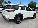 Used 2024 NISSAN PATHFINDER SL W/PANO ROOF-2ND ROW BUCKETS in JACKSONVILLE, FLORIDA (Photo 19)