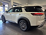 Used 2024 NISSAN PATHFINDER SL W/PANO ROOF-2ND ROW BUCKETS in JACKSONVILLE, FLORIDA (Photo 3)