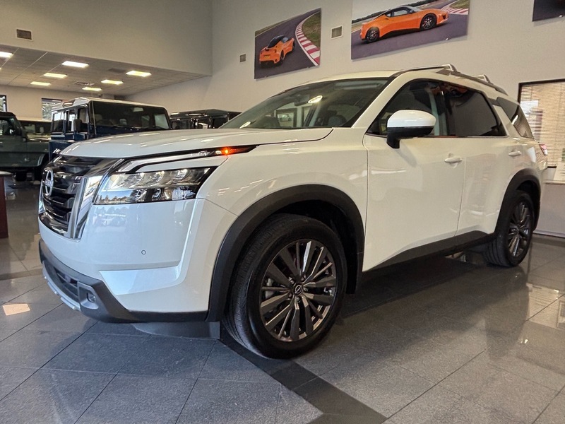 Used 2024 NISSAN PATHFINDER SL W/PANO ROOF-2ND ROW BUCKETS in JACKSONVILLE, FLORIDA