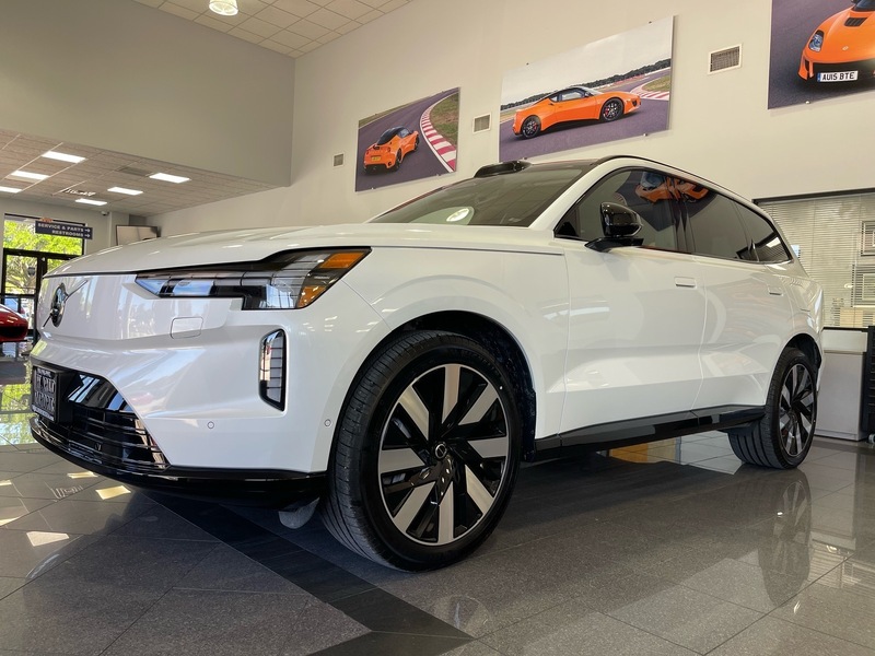 Used 2025 VOLVO EX90 ULTRA - NEW $93,305.00 in JACKSONVILLE, FLORIDA