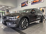 Used 2024 VOLVO V60 CROSS COUNTRY ULTIMATE in JACKSONVILLE, FLORIDA (Photo 1)