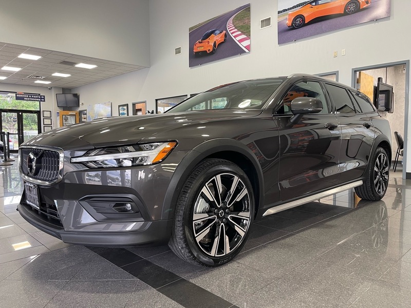 Used 2024 VOLVO V60 CROSS COUNTRY ULTIMATE in JACKSONVILLE, FLORIDA