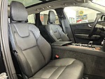Used 2024 VOLVO XC60 Recharge Plug-In Hybrid PLUS DARK THEME in JACKSONVILLE, FLORIDA (Photo 40)